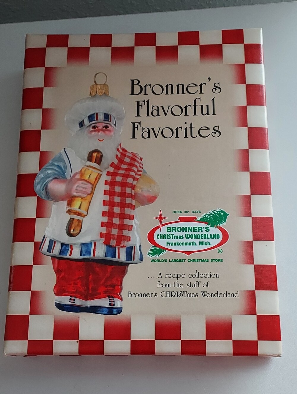 Bronners Flavorful Favorites Cookbook Ring Bound 2005 Christmas Michigan